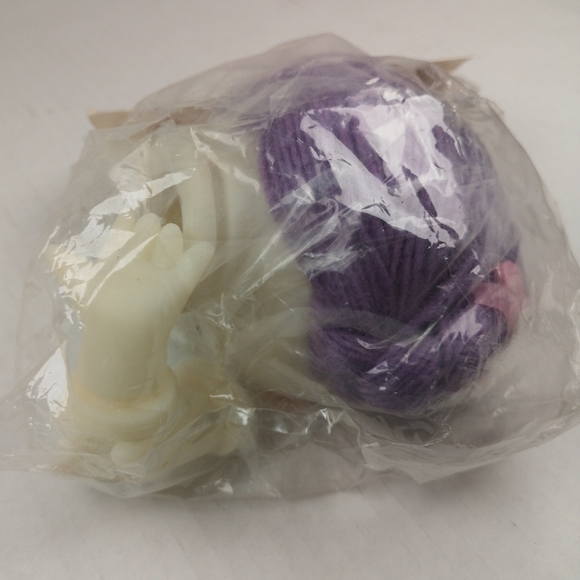 Darice Doll Head and Hands Purple Hair w/ Pink Bows 1984 New In Bag Toni #1239 - Picture 4 of 4